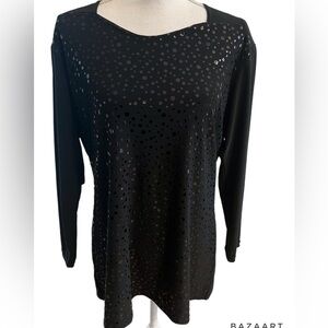 🔥🔥Lara Black Top Size M. Long Sleeve Shiny Decor On Front Black